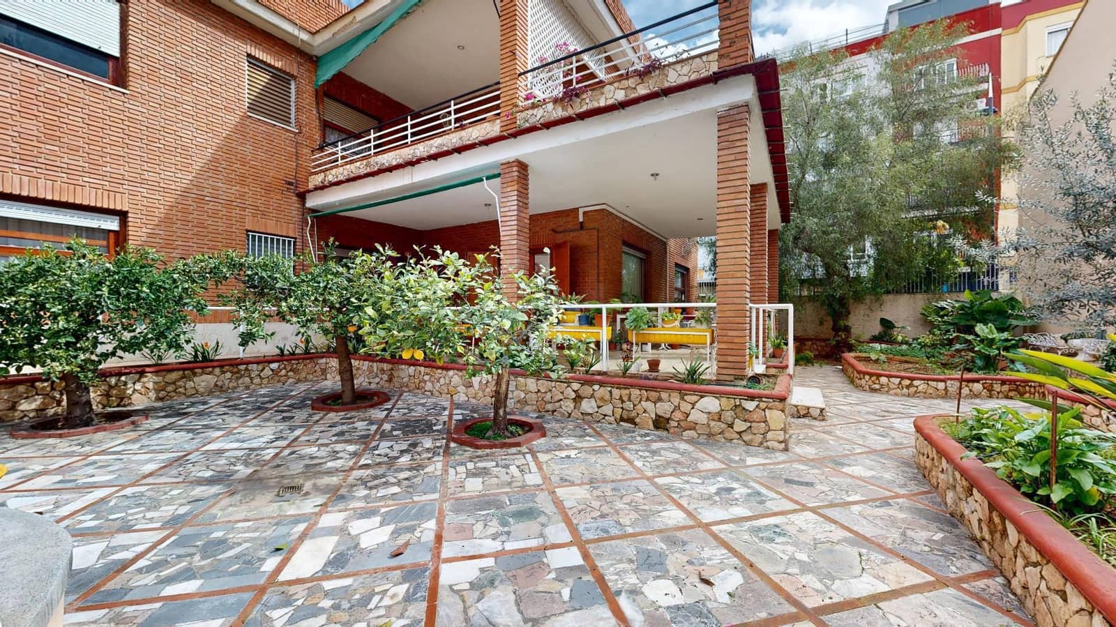 10 soveværelse Villa til salg i Torrent med swimmingpool - € 650.000 (Ref: 9006012)