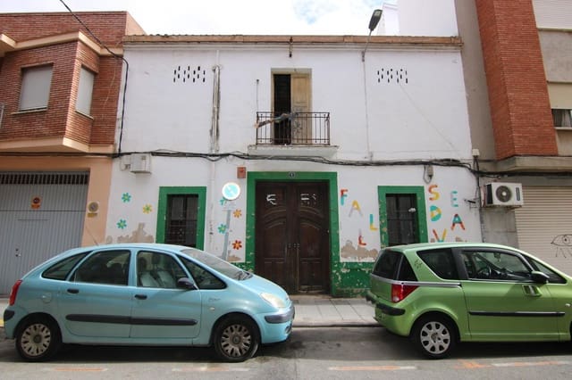 Halfvrijstaande villa te koop in Torrent - € 155.000 (Ref: 9108226)