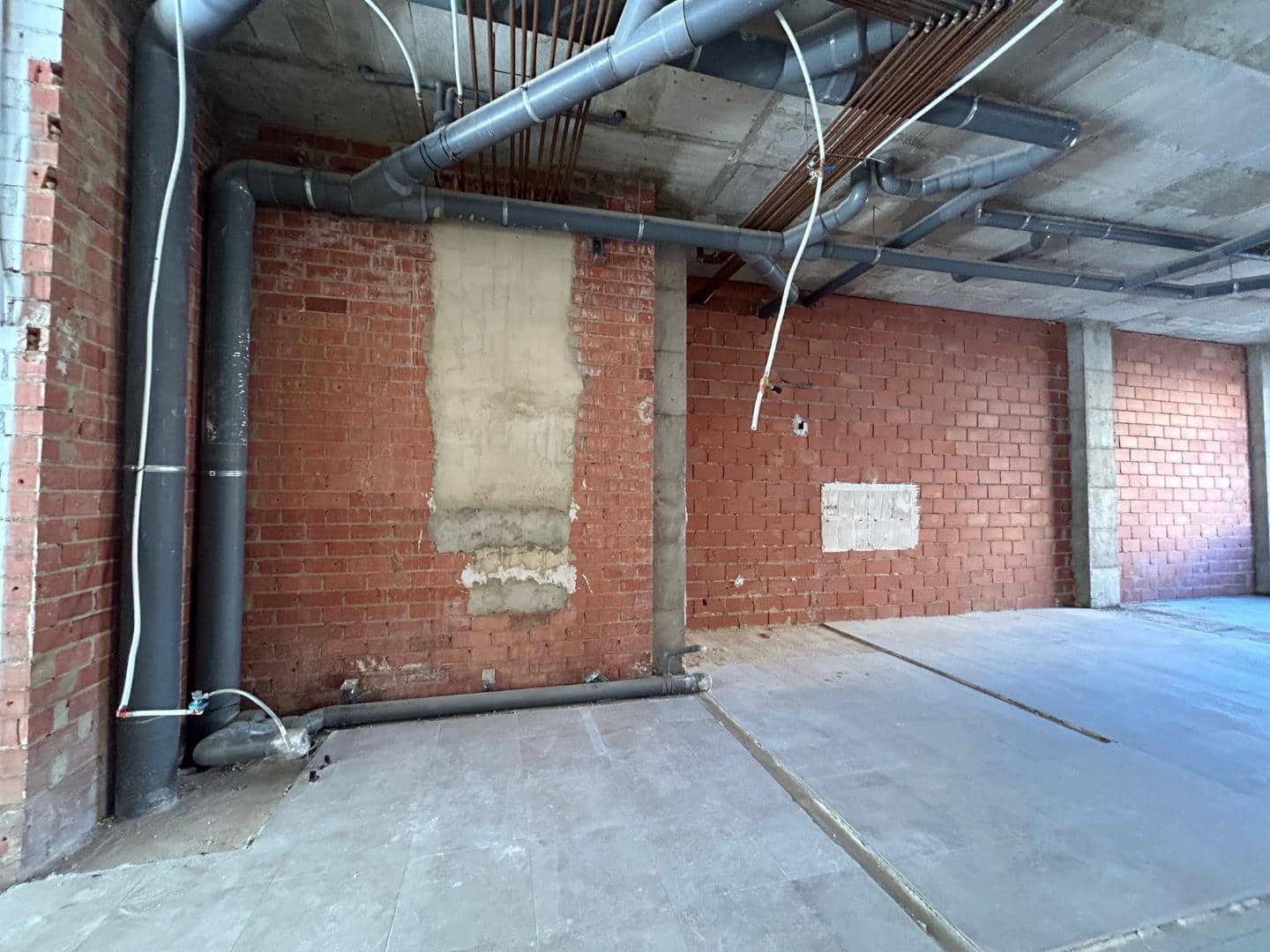 Erhverv til leje i Torrent - € 700 (Ref: 9111008)