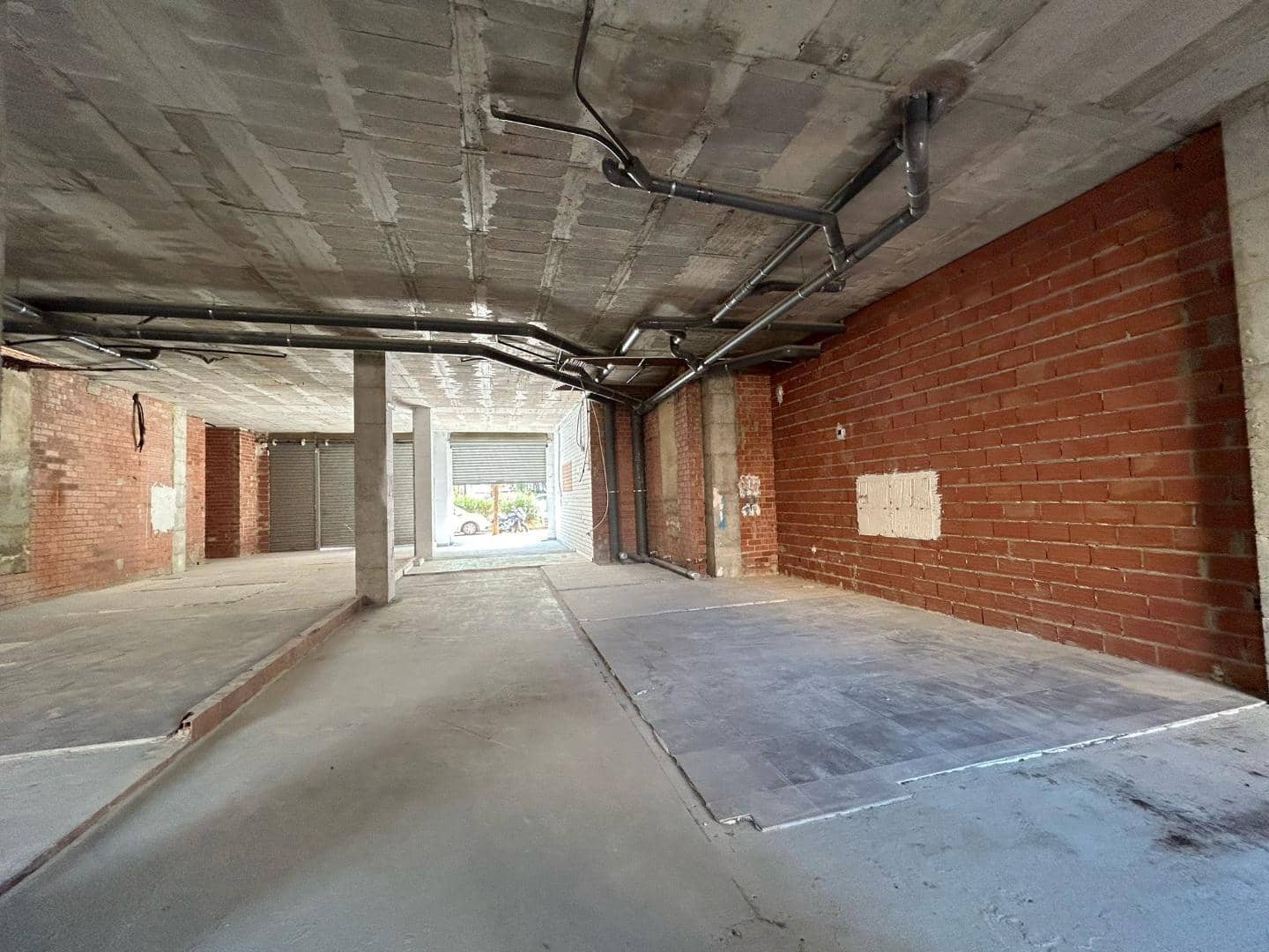 Erhverv til leje i Torrent - € 700 (Ref: 9111008)