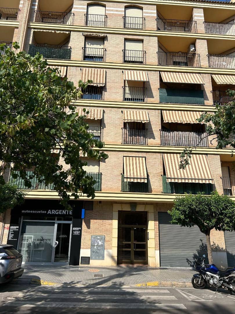 Erhverv til leje i Torrent - € 700 (Ref: 9111008)