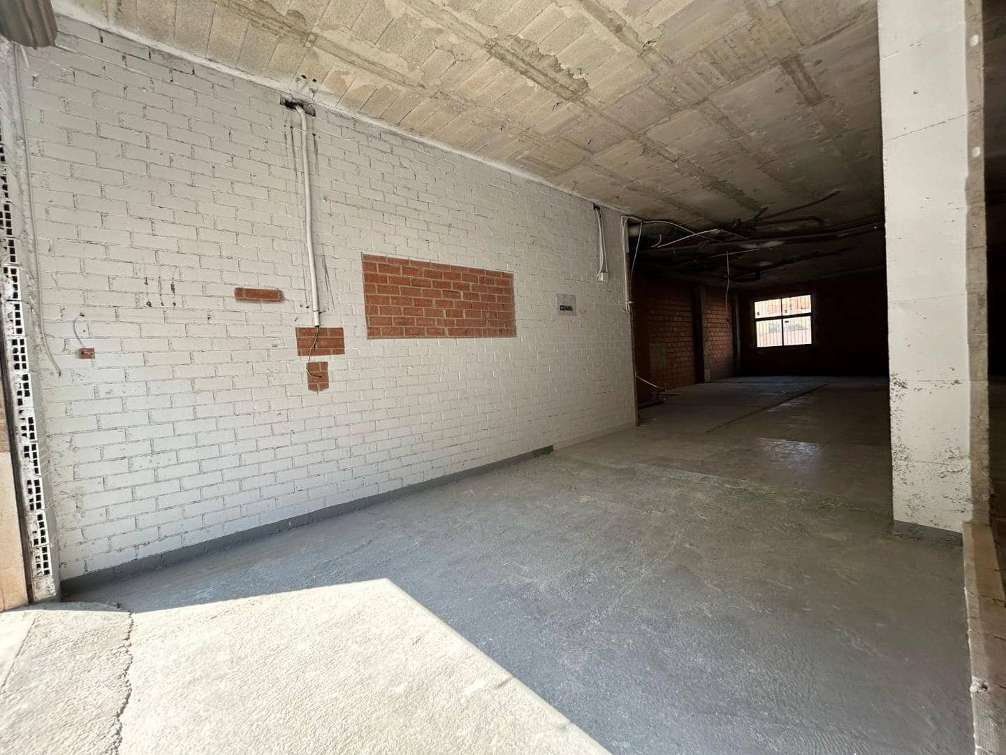 Erhverv til leje i Torrent - € 700 (Ref: 9111008)