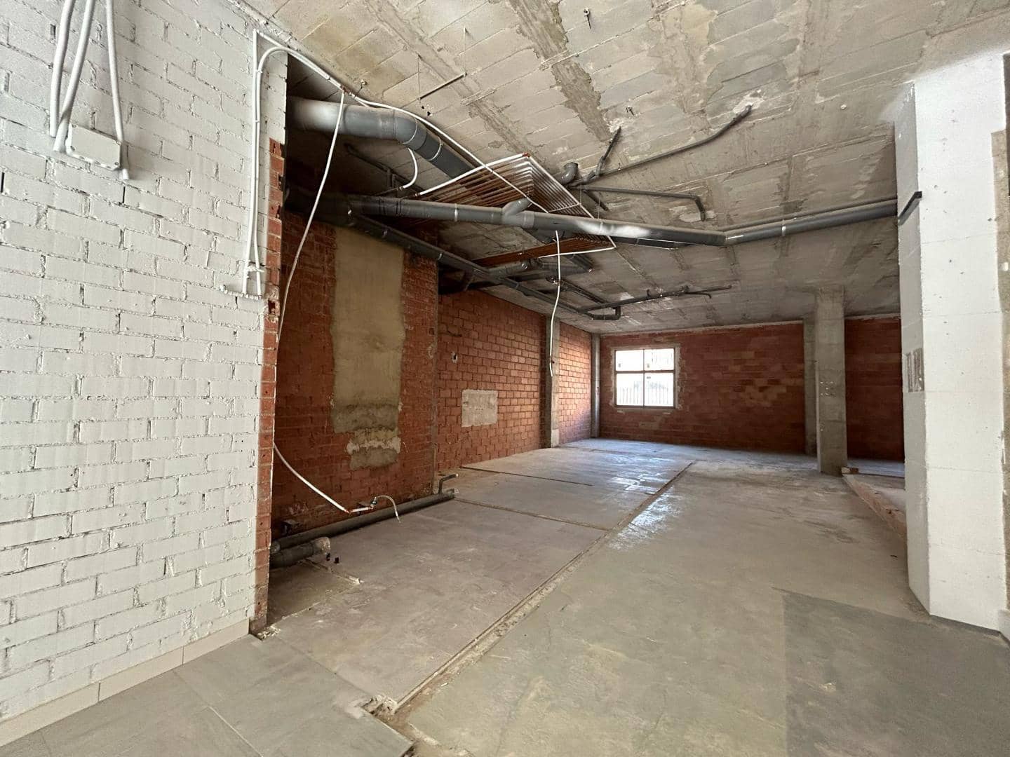 Erhverv til leje i Torrent - € 700 (Ref: 9111008)