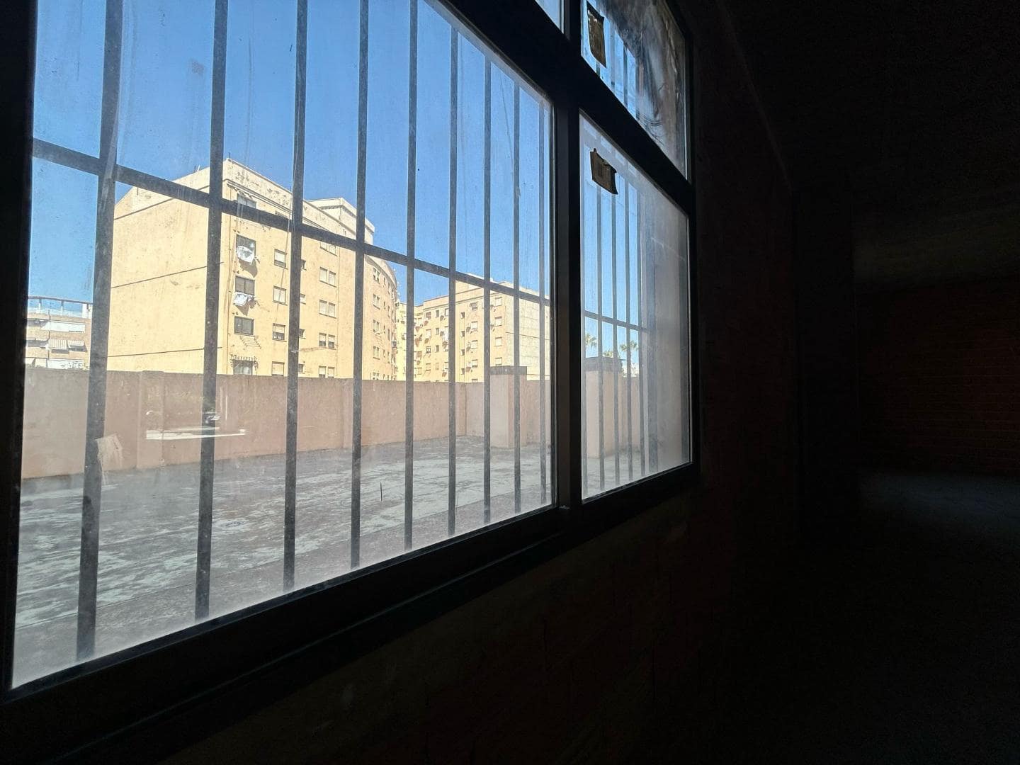 Erhverv til leje i Torrent - € 700 (Ref: 9111008)