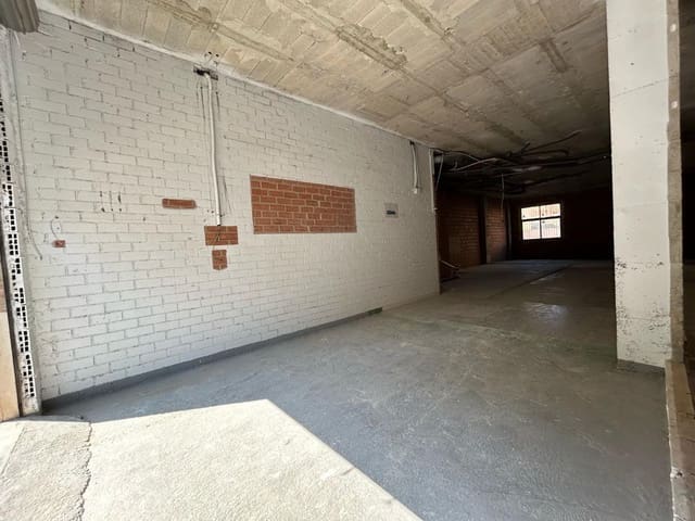 Erhverv til leje i Torrent - € 700 (Ref: 9111008)