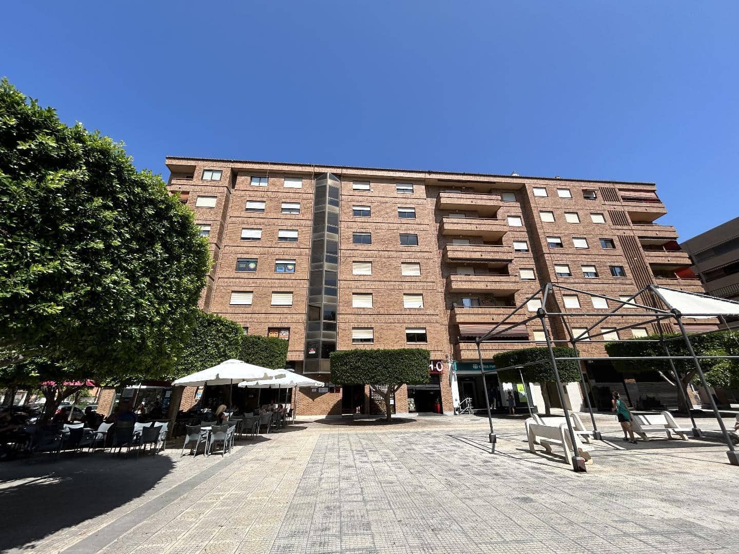 Office for rent in Torrent - € 1,200 (Ref: 9144510)