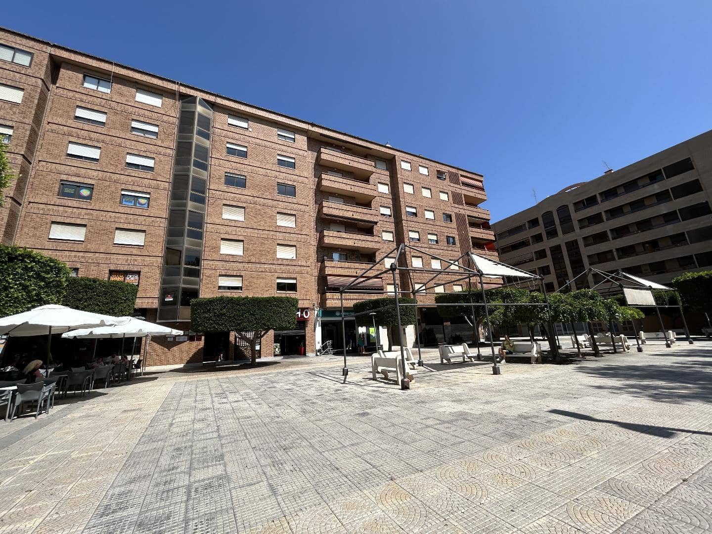 Office for rent in Torrent - € 1,200 (Ref: 9144510)