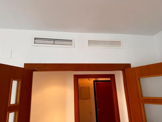 3 makuuhuone Asunto myytävänä paikassa Montserrat - 160 000 € (Ref: 9283943)