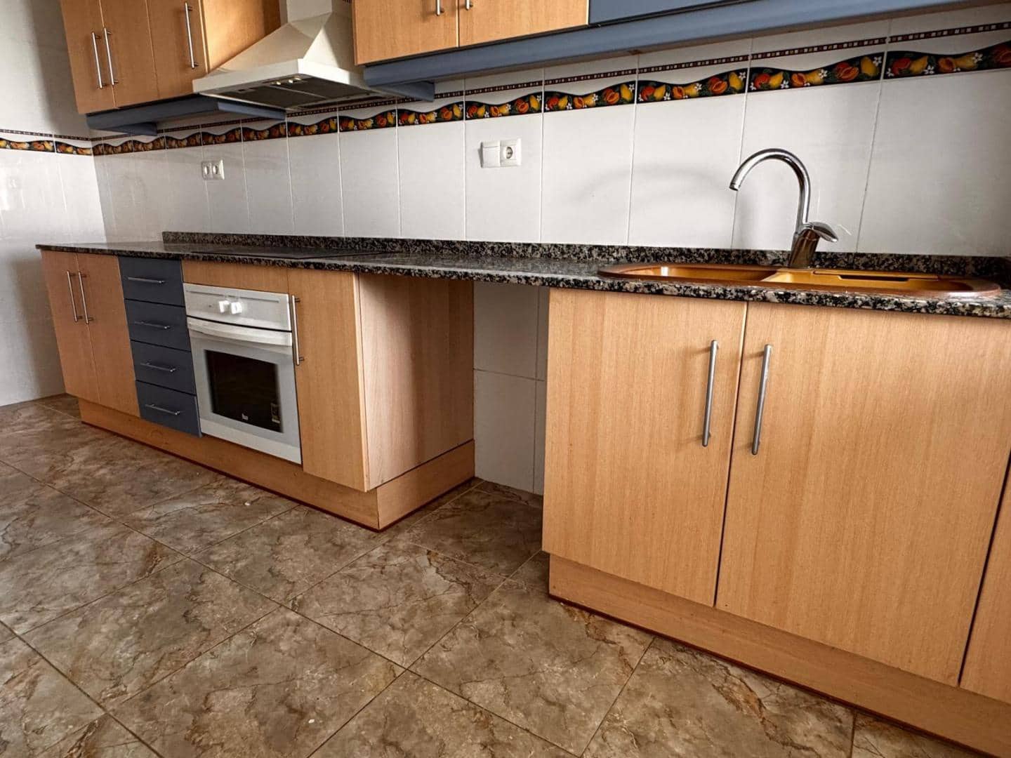 3 chambre Appartement à vendre à Montserrat - 160 000 € (Ref: 9283943)