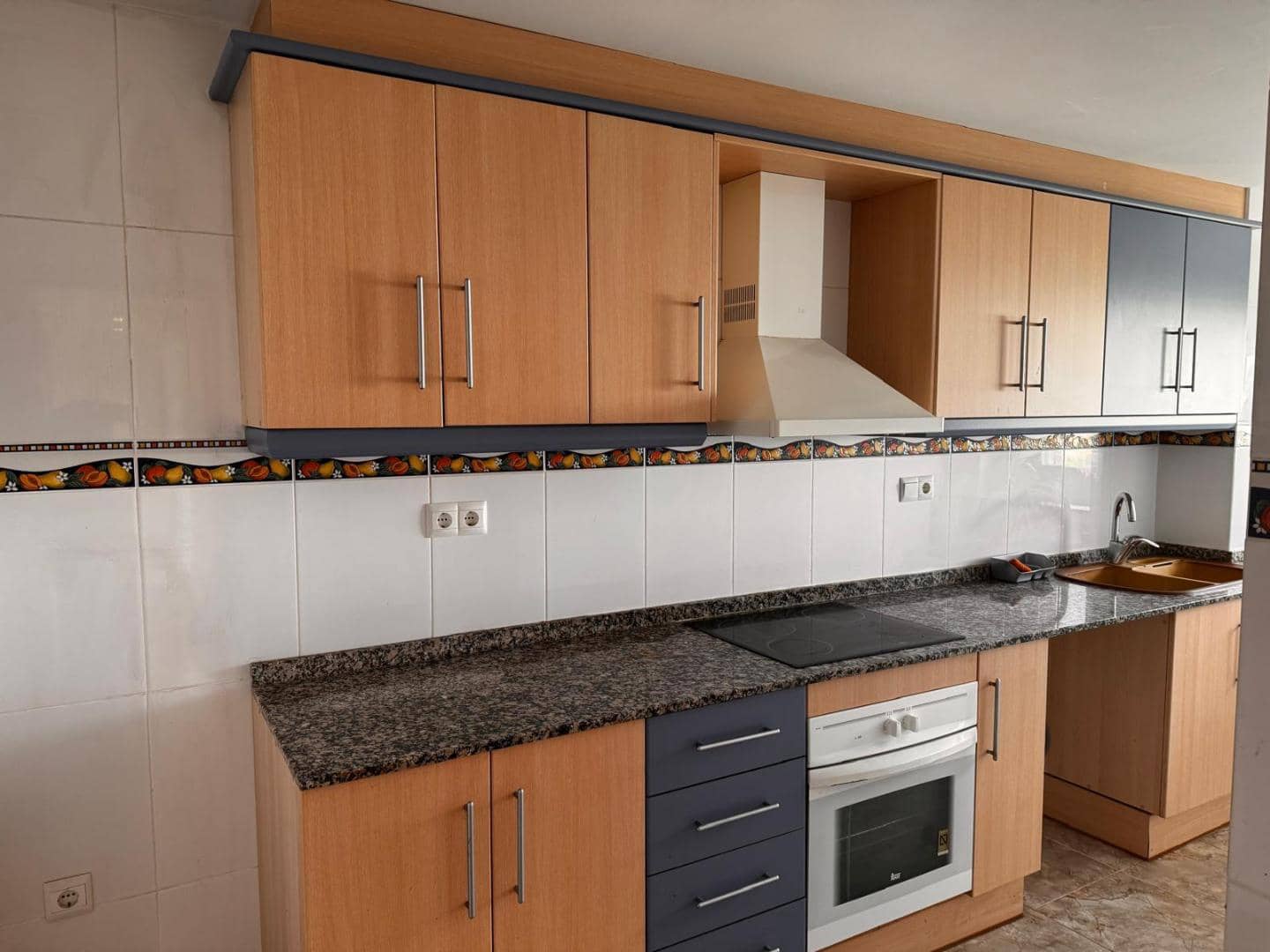 3 chambre Appartement à vendre à Montserrat - 160 000 € (Ref: 9283943)