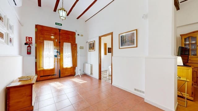 3 sovrum Radhus till salu i Anna - 245 000 € (Ref: 9311554)