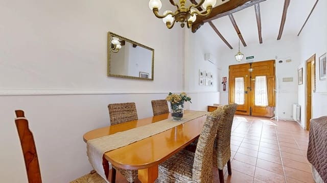 3 sovrum Radhus till salu i Anna - 245 000 € (Ref: 9311554)