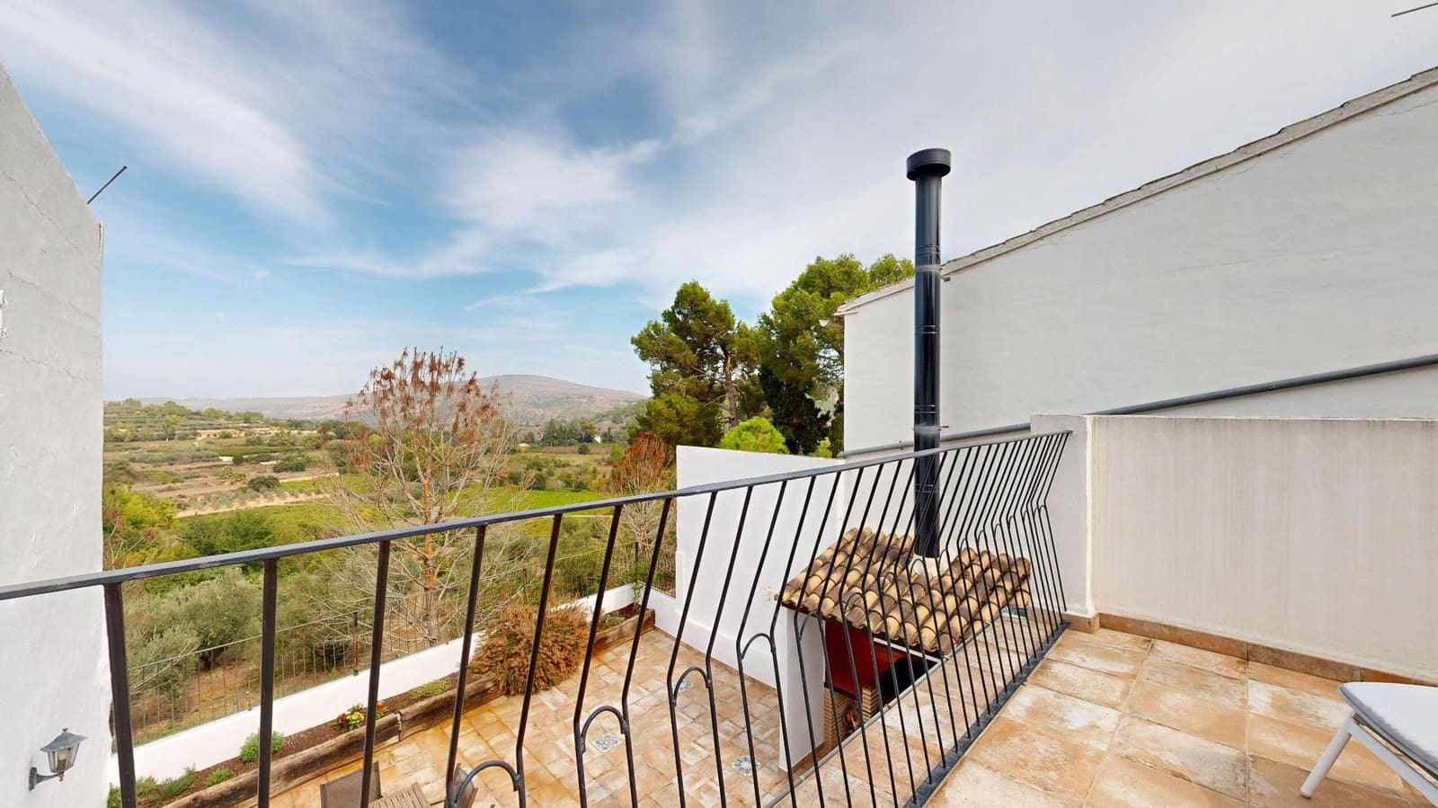 3 sovrum Radhus till salu i Anna - 245 000 € (Ref: 9311554)