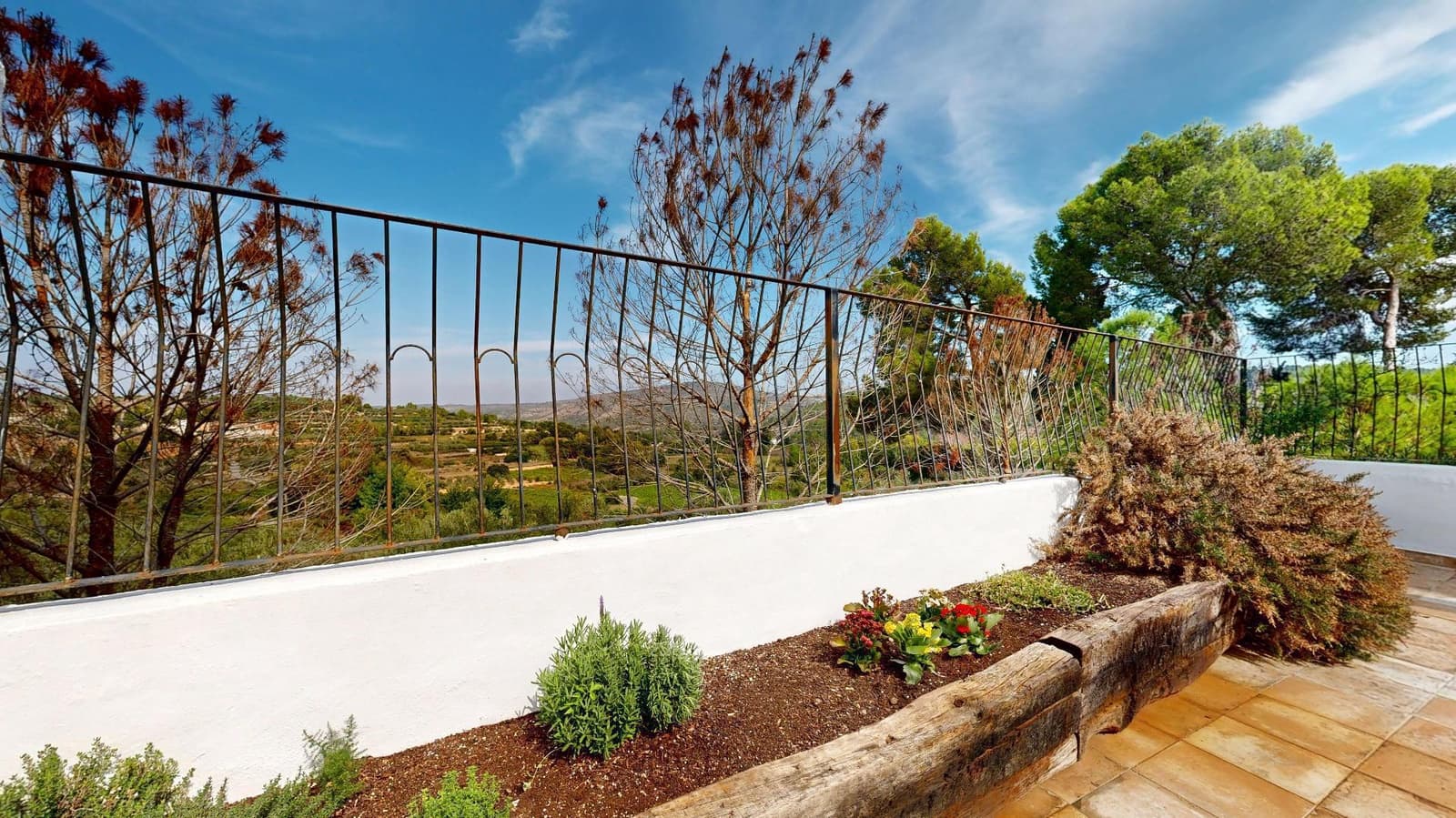 3 sovrum Radhus till salu i Anna - 245 000 € (Ref: 9311554)