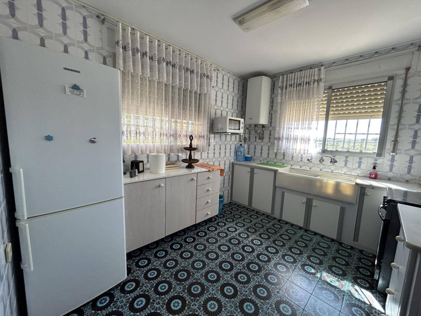 Finca/Country House for sale in Torrent - € 275,000 (Ref: 9325755)