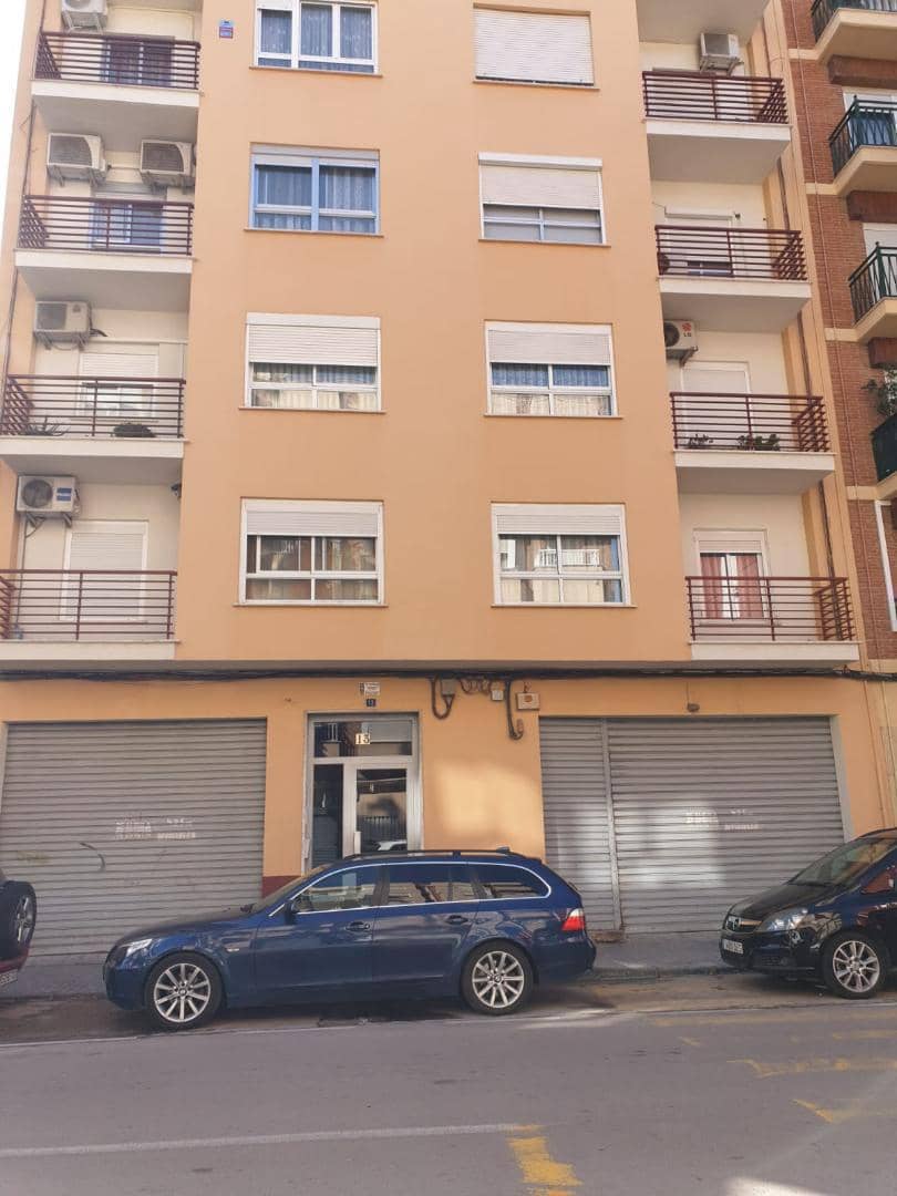 Commerciale in vendita in Torrent - 200.000 € (Rif: 9328546)