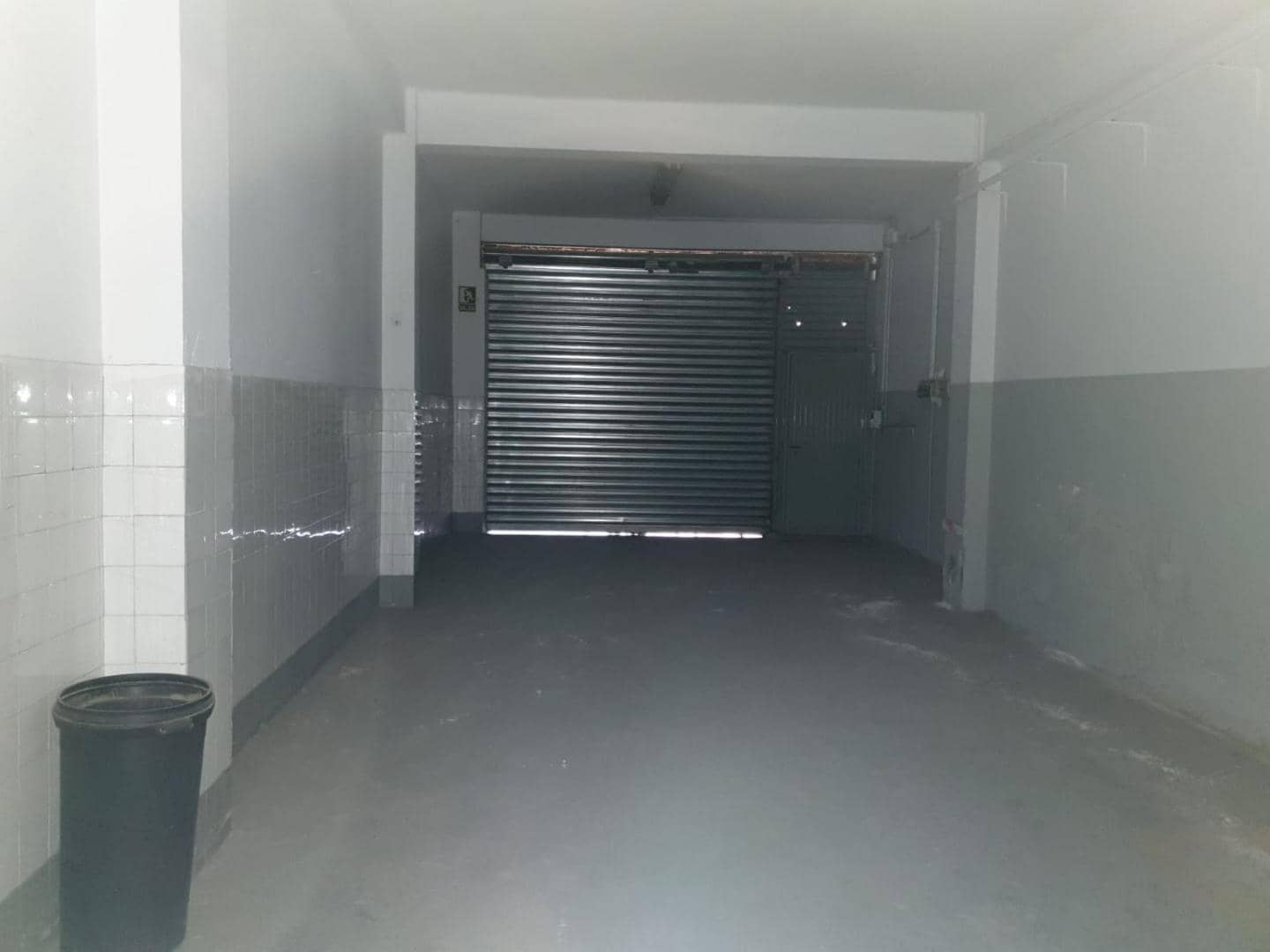 Commerciale in vendita in Torrent - 200.000 € (Rif: 9328546)