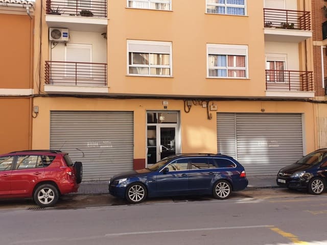Commercial for sale in Torrent - € 200,000 (Ref: 9328546)