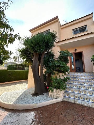 4 quarto Moradia para venda em Chiva com piscina - 420 000 € (Ref: 9345243)