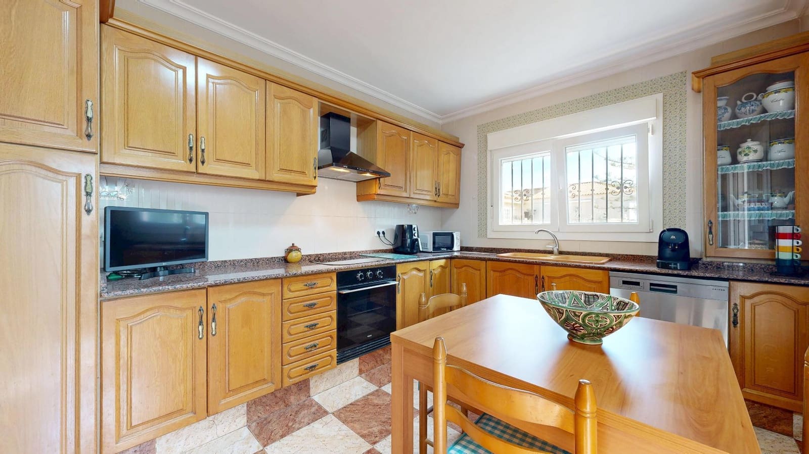 4 quarto Moradia para venda em Chiva com piscina - 420 000 € (Ref: 9345243)