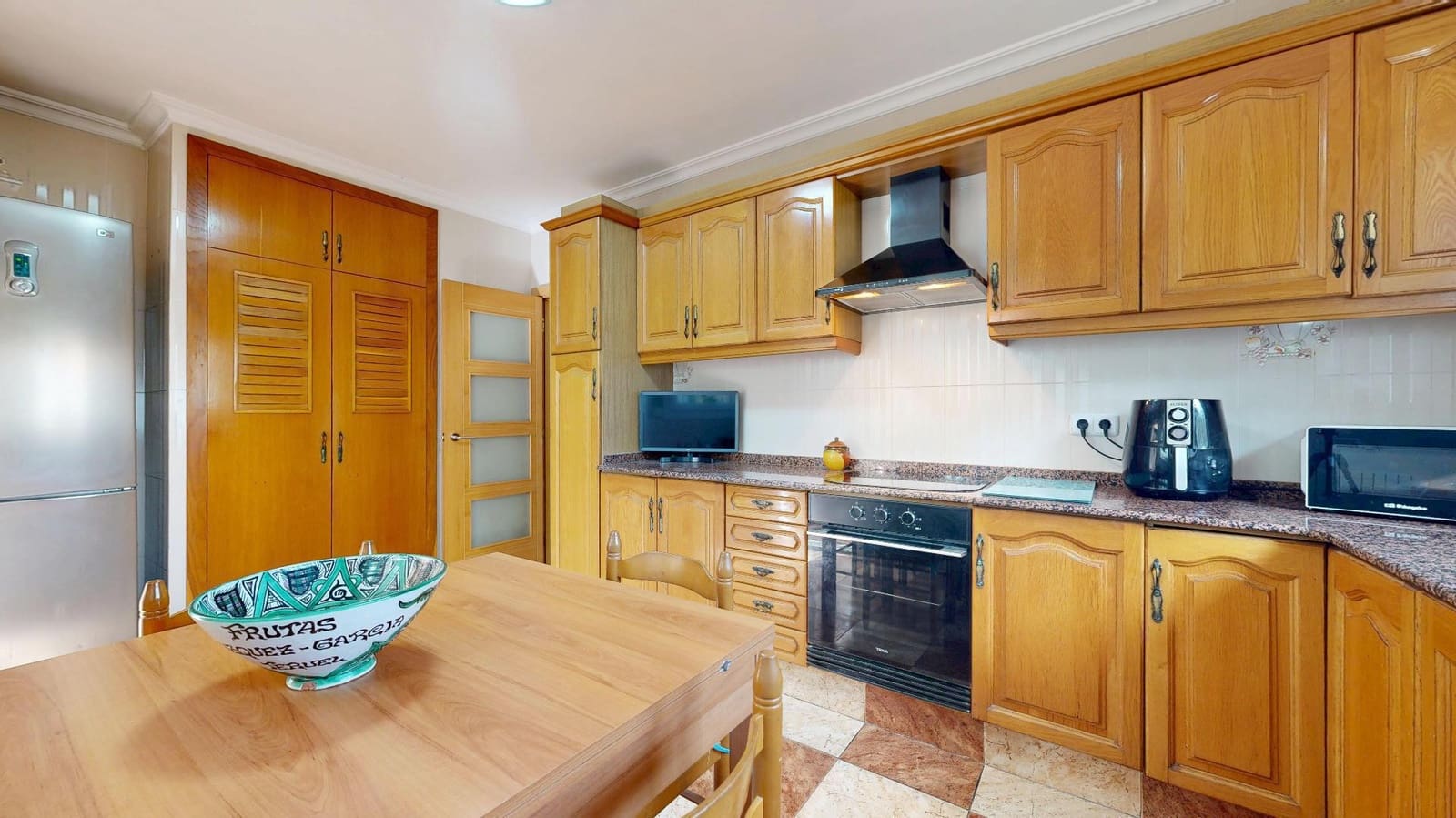 4 quarto Moradia para venda em Chiva com piscina - 420 000 € (Ref: 9345243)