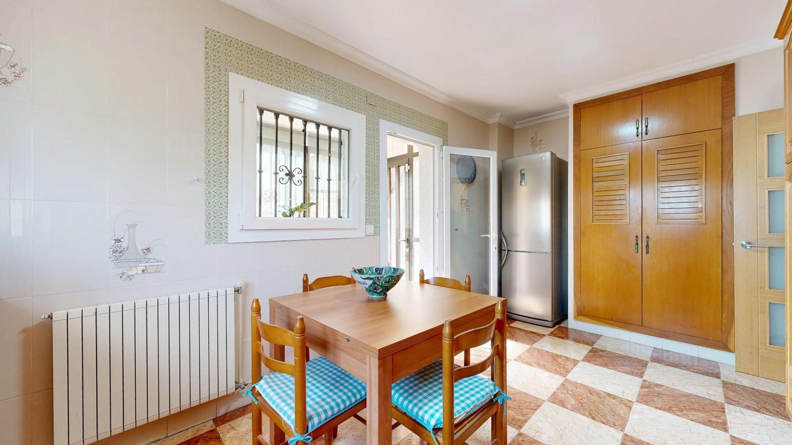 4 quarto Moradia para venda em Chiva com piscina - 420 000 € (Ref: 9345243)