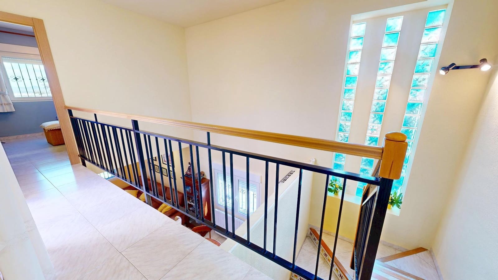 4 quarto Moradia para venda em Chiva com piscina - 420 000 € (Ref: 9345243)