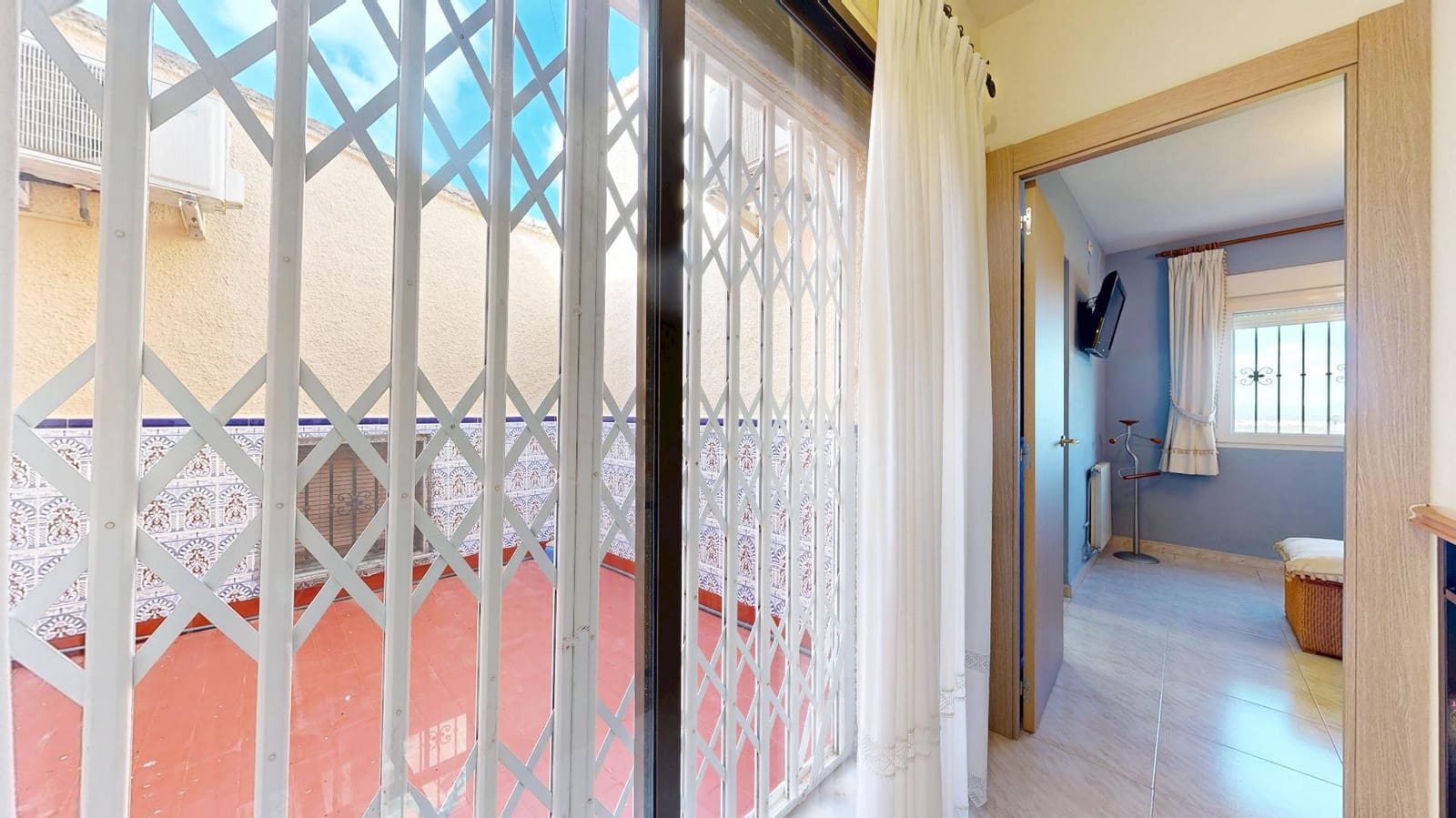 4 quarto Moradia para venda em Chiva com piscina - 420 000 € (Ref: 9345243)