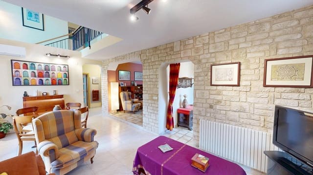 4 quarto Moradia para venda em Chiva com piscina - 420 000 € (Ref: 9345243)