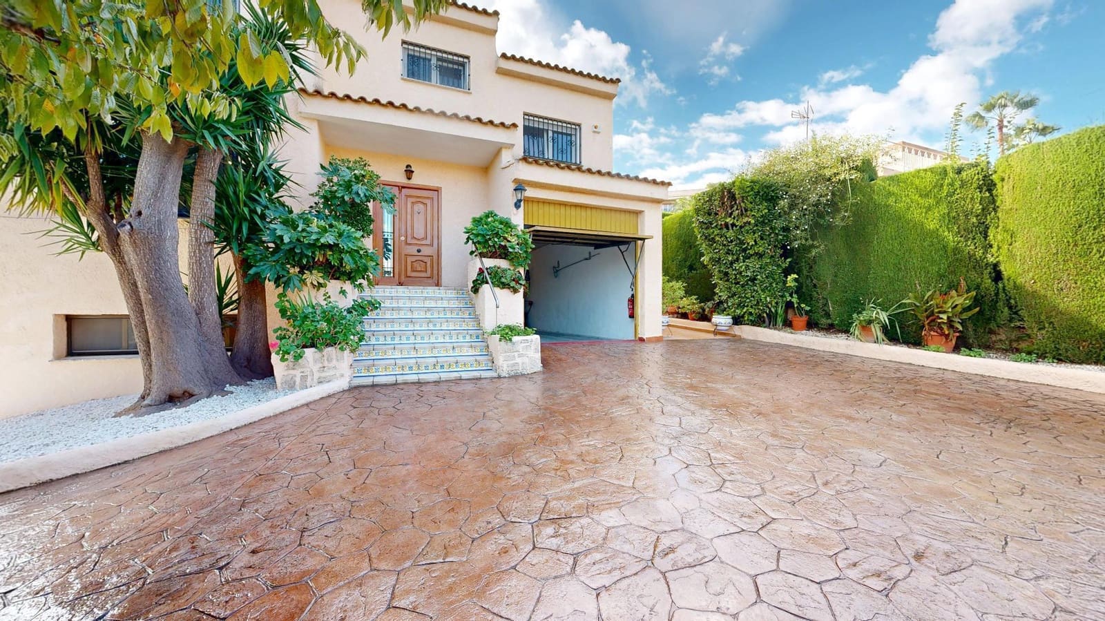 4 quarto Moradia para venda em Chiva com piscina - 420 000 € (Ref: 9345243)