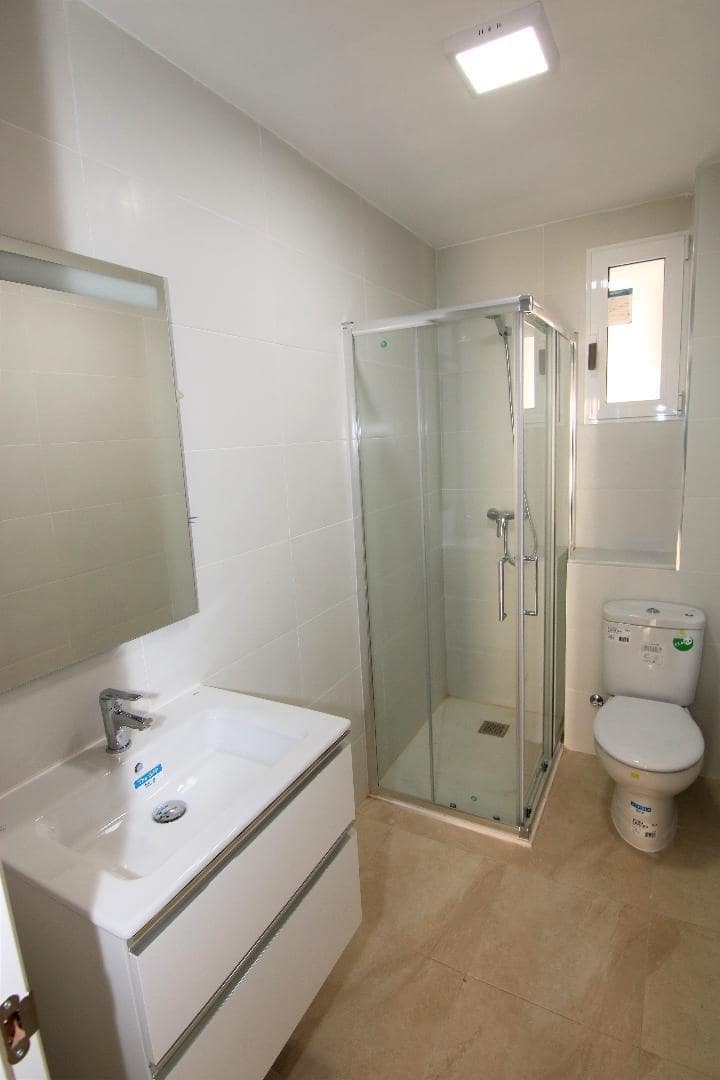 2 bedroom Flat for rent in Torrent - € 875 (Ref: 9395529)