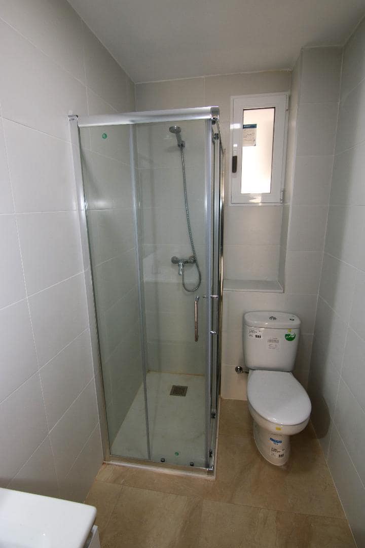 2 bedroom Flat for rent in Torrent - € 875 (Ref: 9395529)