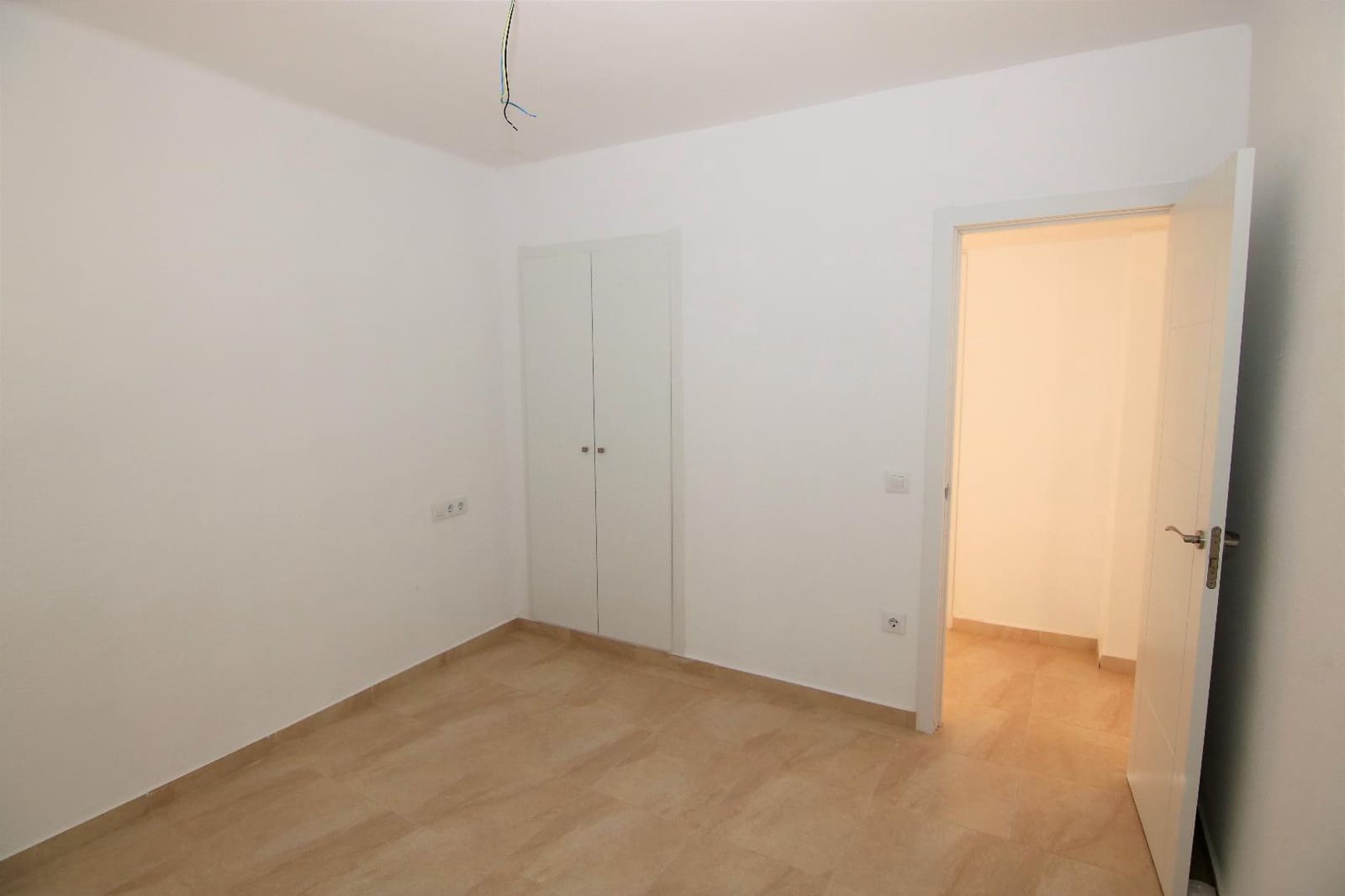2 bedroom Flat for rent in Torrent - € 875 (Ref: 9395529)