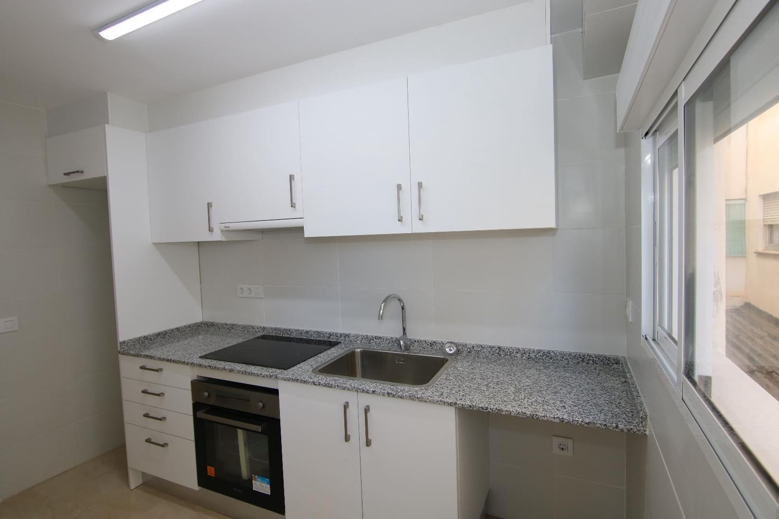 2 bedroom Flat for rent in Torrent - € 875 (Ref: 9395529)