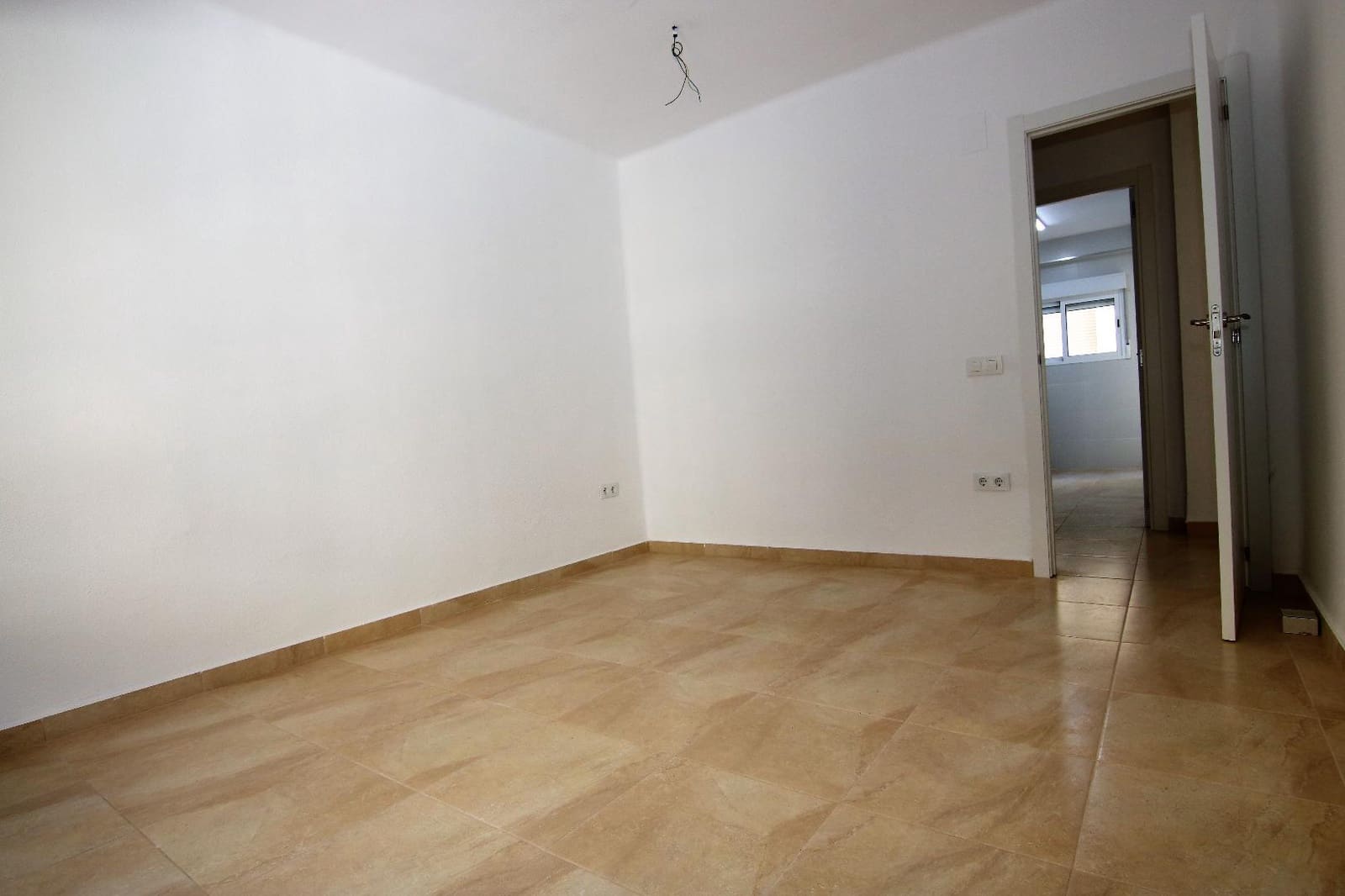 2 bedroom Flat for rent in Torrent - € 875 (Ref: 9395529)