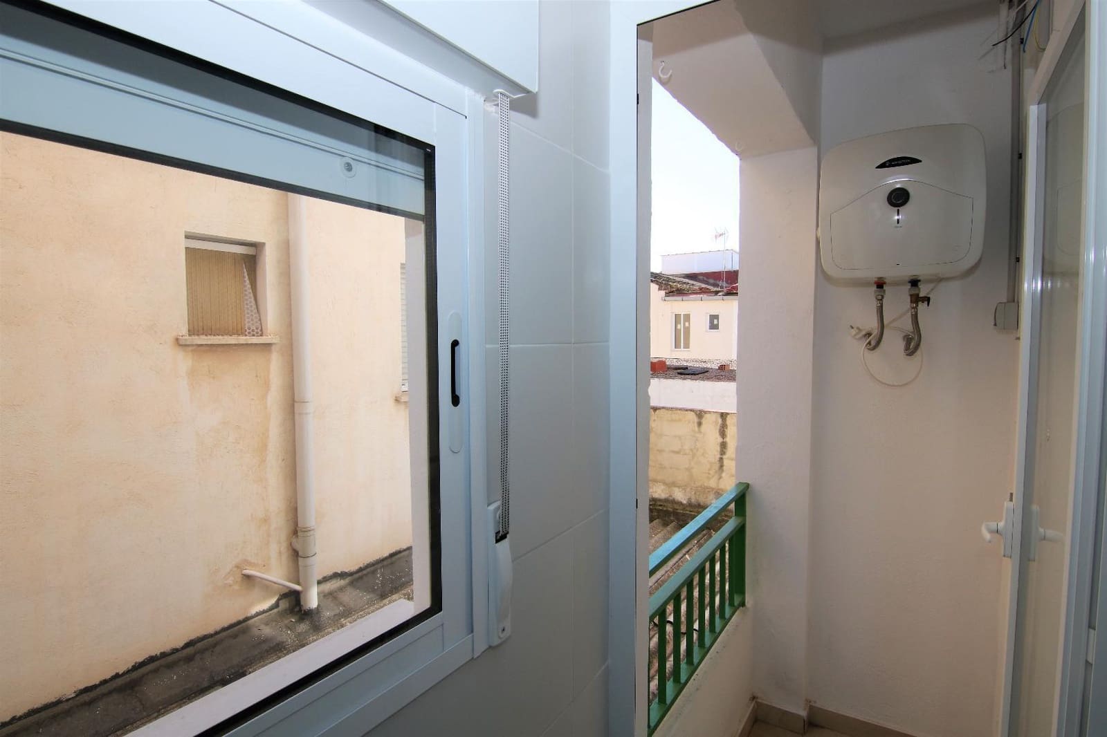 2 bedroom Flat for rent in Torrent - € 875 (Ref: 9395529)