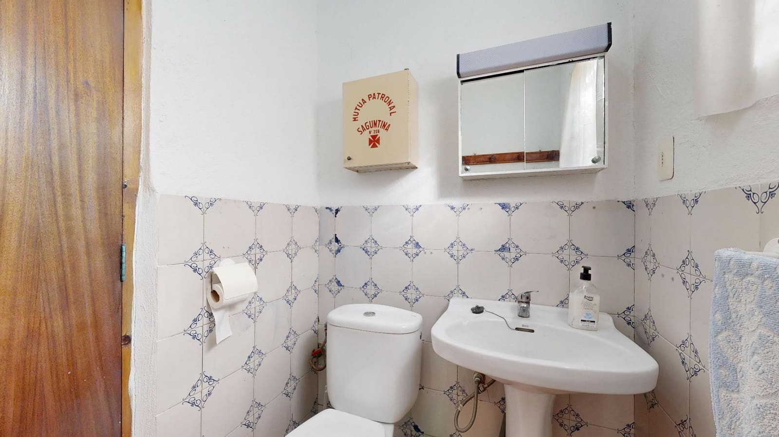 4 soveværelse Villa til salg i Montserrat med swimmingpool - € 375.000 (Ref: 9403381)