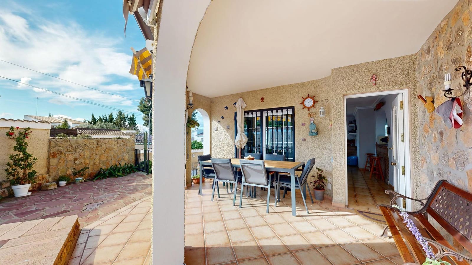 4 soveværelse Villa til salg i Montserrat med swimmingpool - € 375.000 (Ref: 9403381)