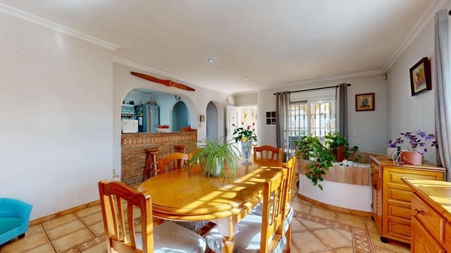 4 slaapkamer Villa te koop in Montserrat met zwembad - € 375.000 (Ref: 9403381)