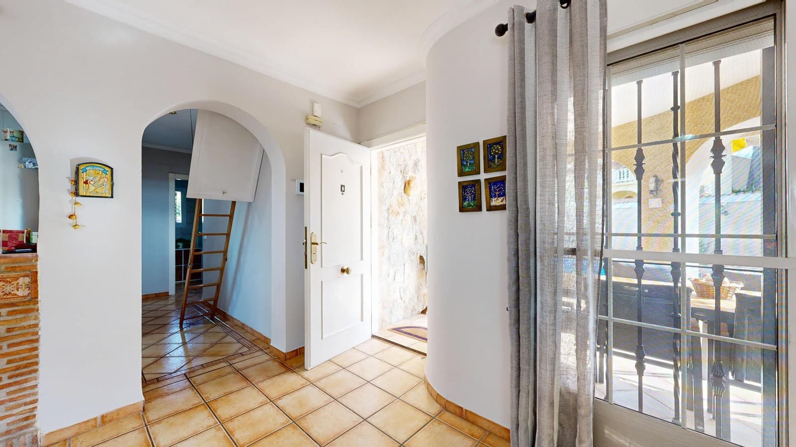 4 soveværelse Villa til salg i Montserrat med swimmingpool - € 375.000 (Ref: 9403381)