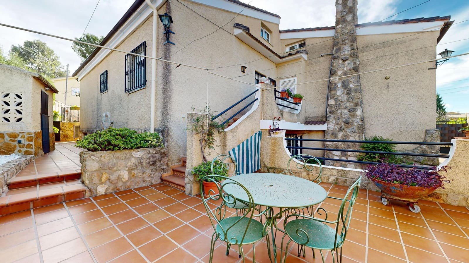 4 soveværelse Villa til salg i Montserrat med swimmingpool - € 375.000 (Ref: 9403381)