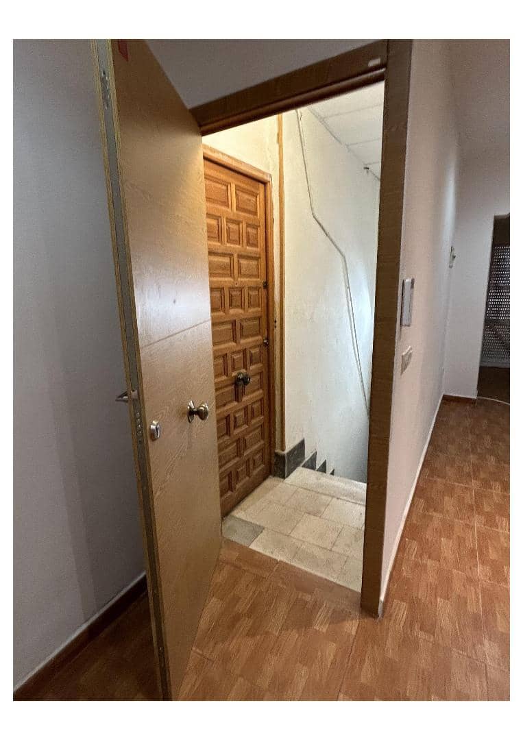 2 soveværelse Lejlighed til leje i Torrent - € 800 (Ref: 9406819)