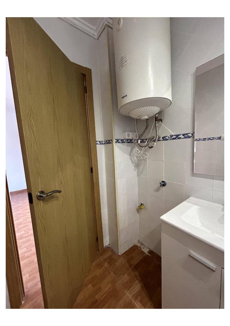 2 soveværelse Lejlighed til leje i Torrent - € 800 (Ref: 9406819)