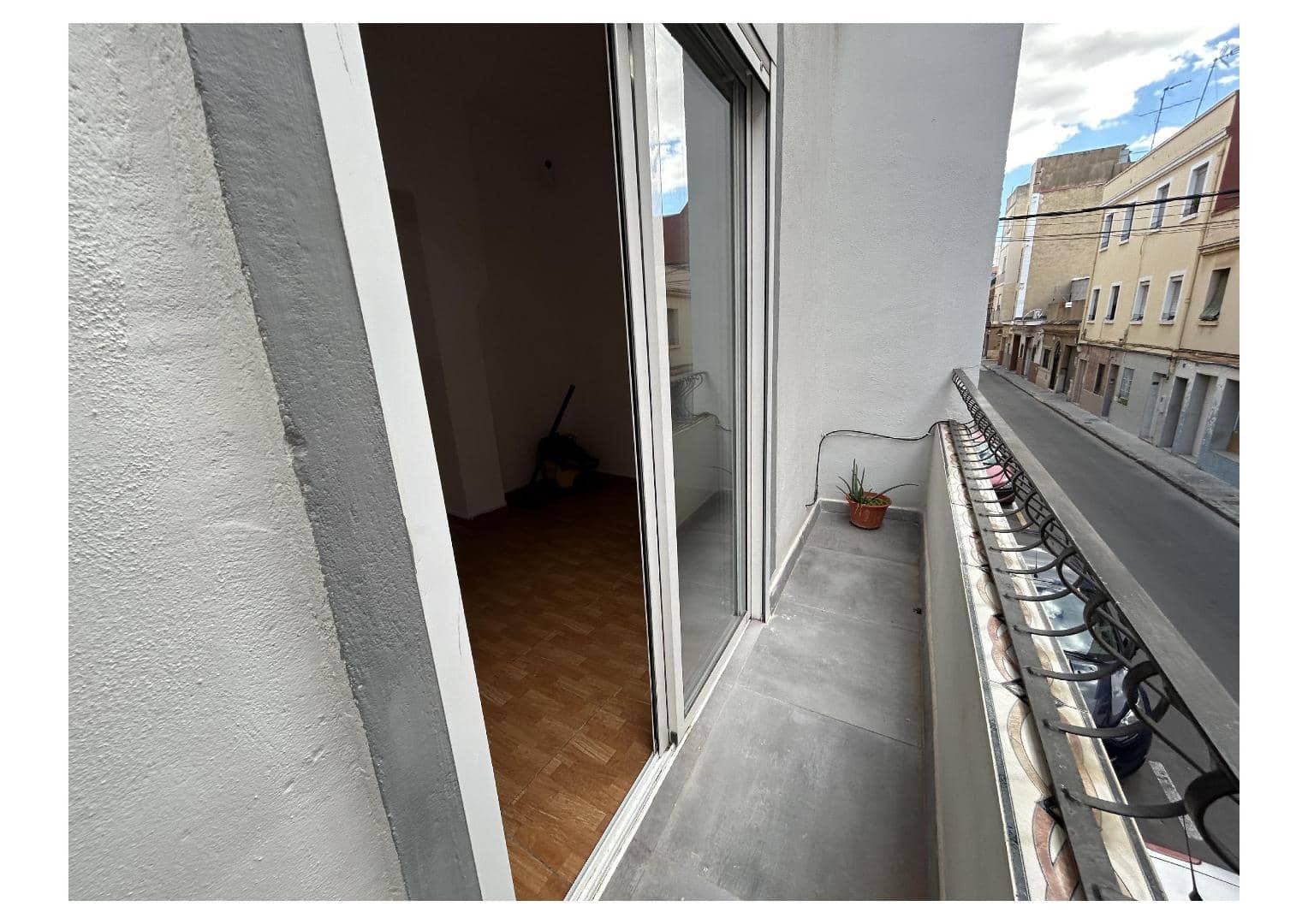 2 soveværelse Lejlighed til leje i Torrent - € 800 (Ref: 9406819)