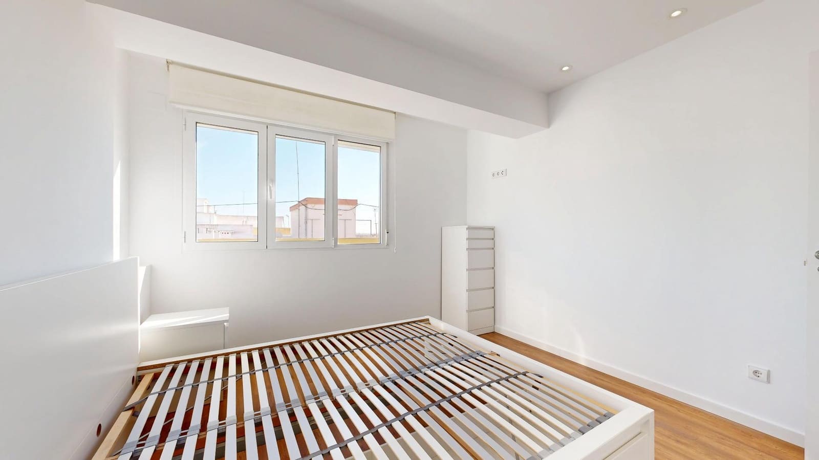 2 sypialnia Mieszkanie do wynajęcia w Torrent - 1 000 € (Ref: 9454811)