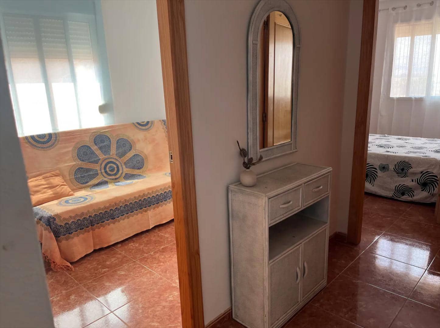 3 slaapkamer Flat te huur in Chilches - € 700 (Ref: 9455681)