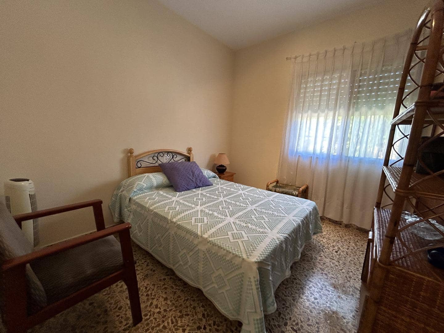 Villa for sale in Torrent with pool - € 275,000 (Ref: 9590469)