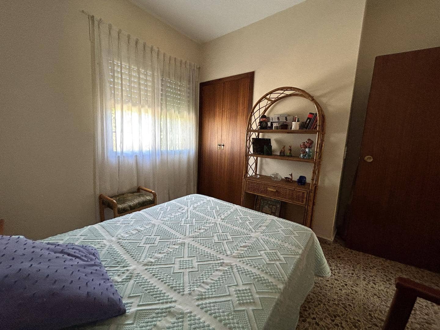 Villa for sale in Torrent with pool - € 275,000 (Ref: 9590469)