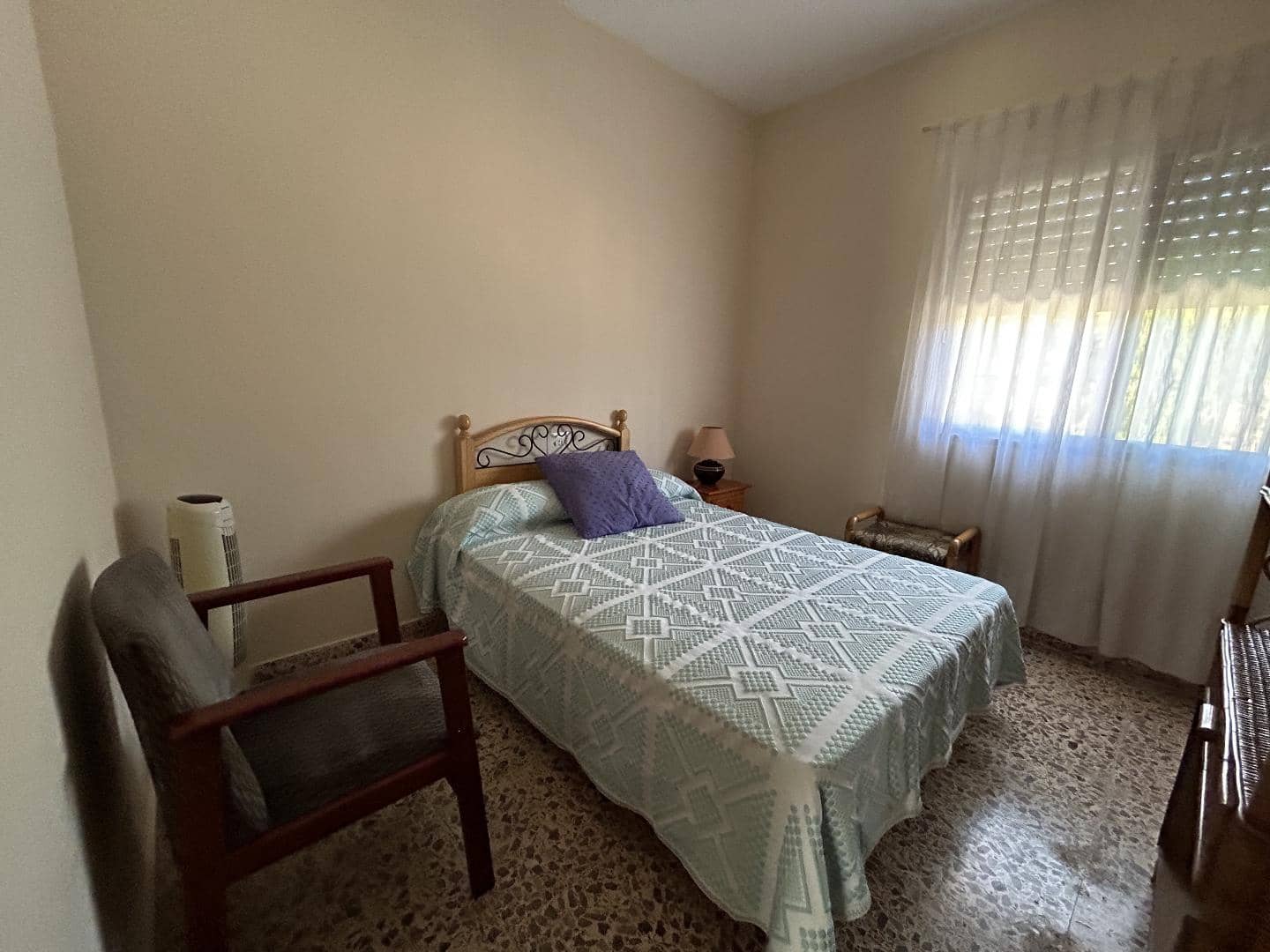 Villa for sale in Torrent with pool - € 275,000 (Ref: 9590469)