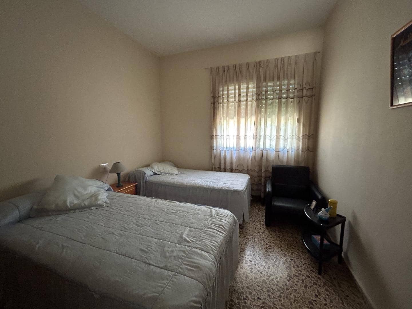 Villa for sale in Torrent with pool - € 275,000 (Ref: 9590469)